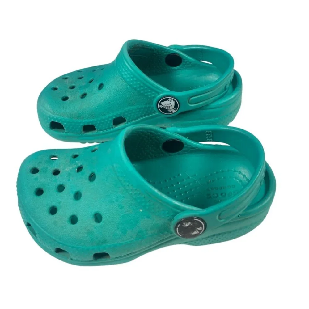 Crocs Classic Green Slip On Clogs Toddler Size C 7 shoes